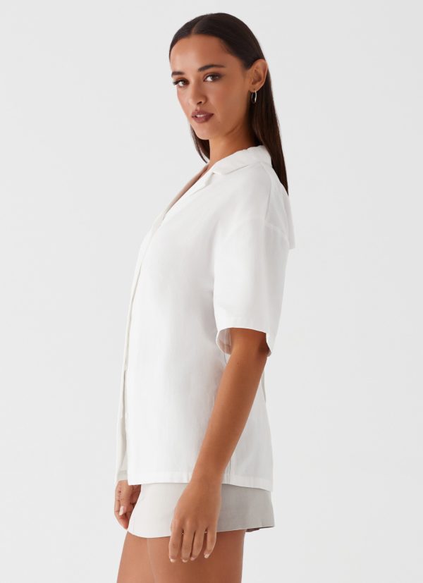 Hadley Open Back Short Sleeve Shirt - White For Discount - Image 3